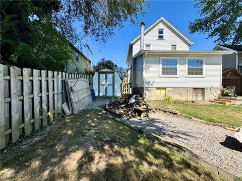 Tiny photo for 295 E Martin Street, East Palestine, OH 44413 (MLS # 5156497)