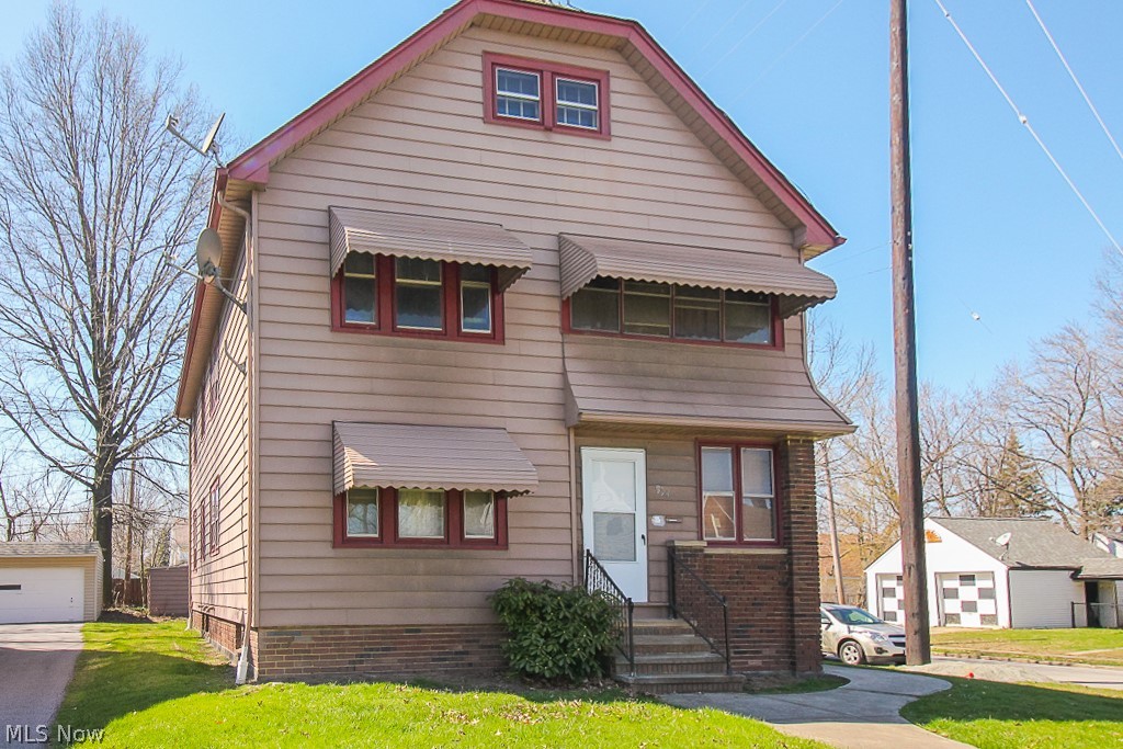 St Clair - Residential Lease