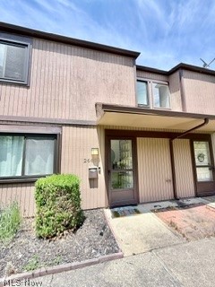 Lake/Falls Condo - Residential