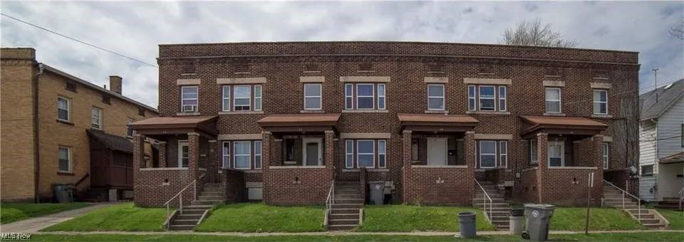 City/Youngstown - Commercial Sale
