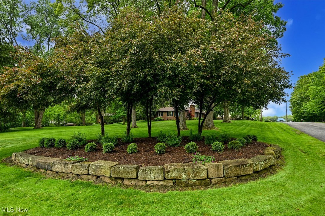 240 Waterside Drive, Medina, Ohio image 2