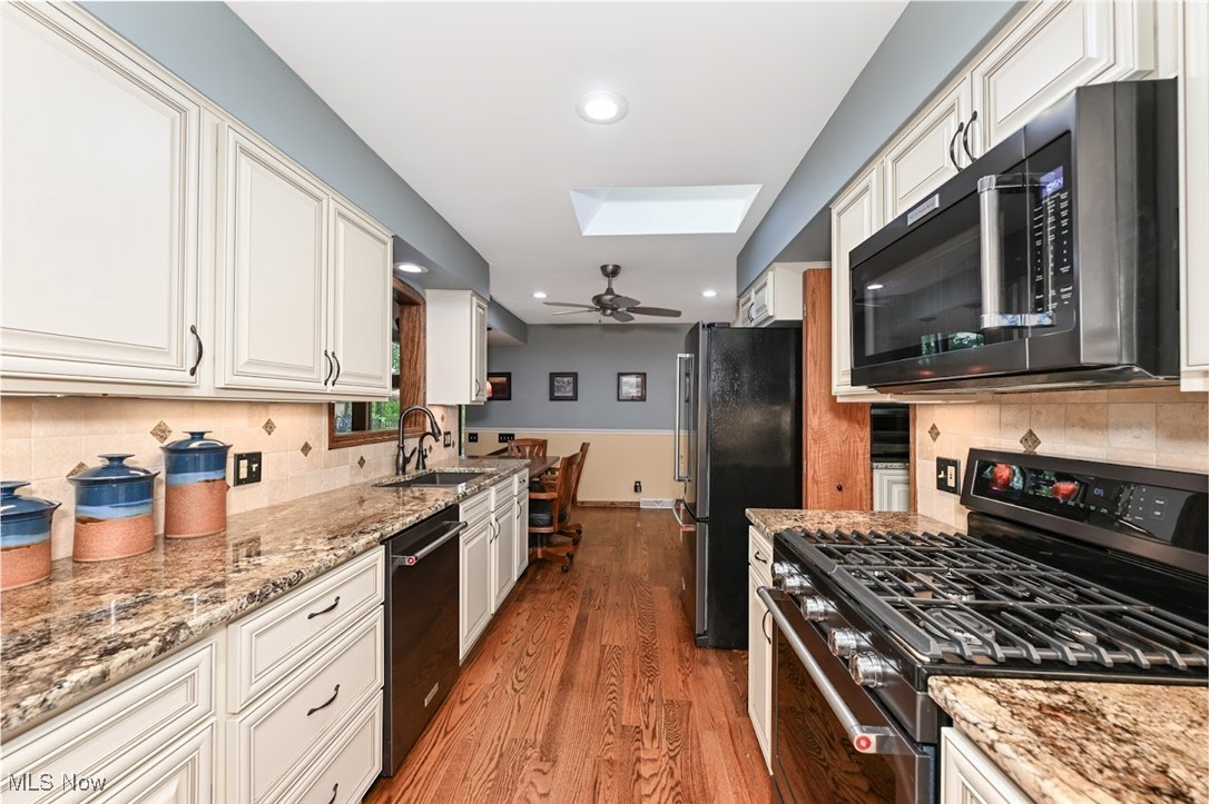 240 Waterside Drive, Medina, Ohio image 26