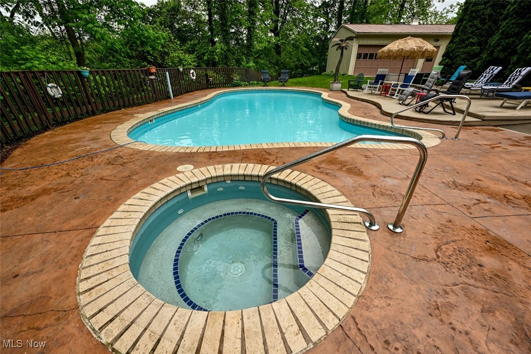 240 Waterside Drive, Medina, Ohio image 11