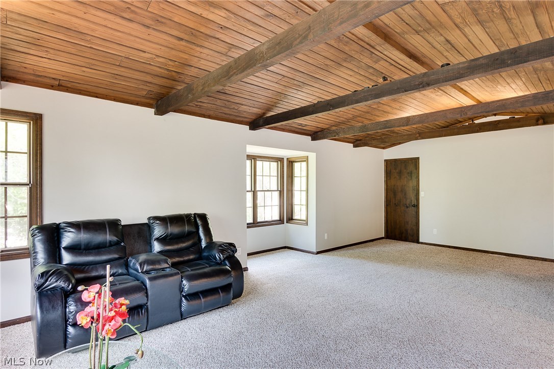 Hobby Horse Farm - Residential