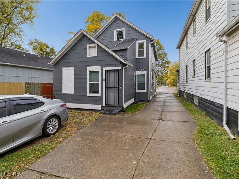 Hundred Acre - Residential Income