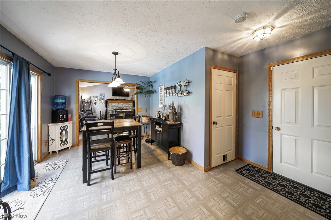 Knolls/Collins Pond - Residential