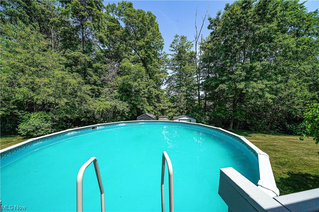 Knolls/Collins Pond - Residential