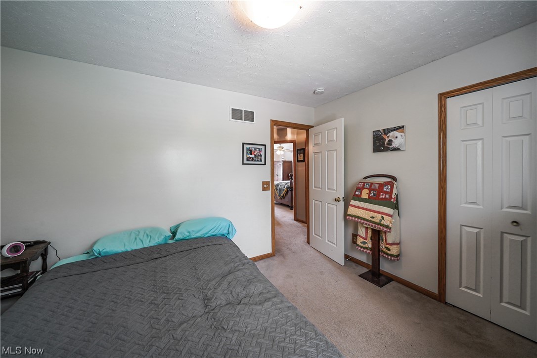 Knolls/Collins Pond - Residential