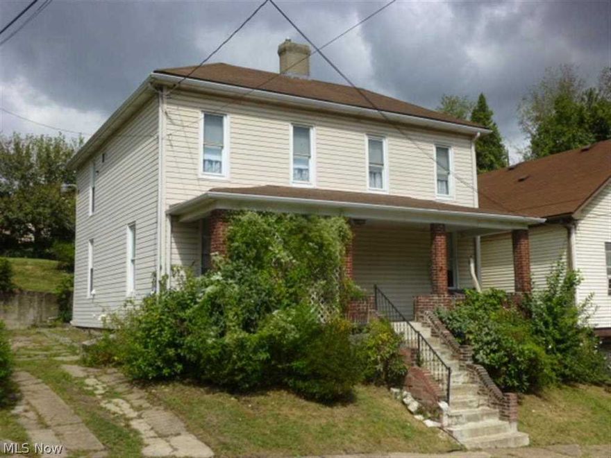 SPACIOUS VINYL SIDED 3 BEDROOM HOME WITH VINYL REPLACEMENT WINDOWS.UPDATED GAS FURNACE.LARGE EAT IN KITCHEN.TOILET ROOM OFF OF   KITCHEN LEADING TO BASEMENT.MAKE GREAT FIRST TIME HOME OR RENTAL PROPERTY.