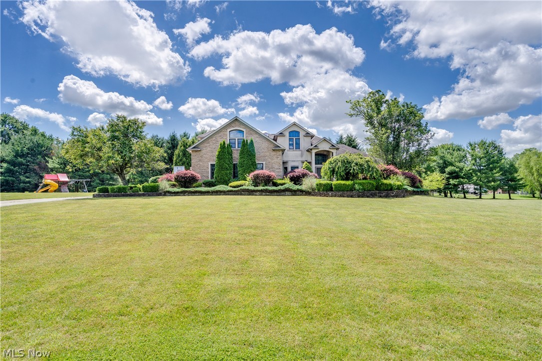 Photo 1 of 50 — 11535 Sunny Lake Drive, New Middletown, OH 44442