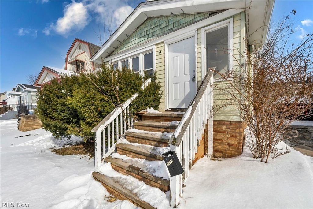 Photo of 1505 E 172nd Street, Cleveland, OH 44110 (MLS # 5188385)