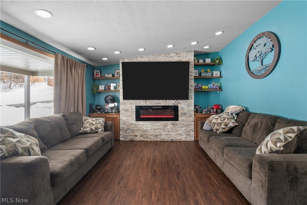 Photo of 4632 5th Street NW, Canton, OH 44708 (MLS # 5195181)