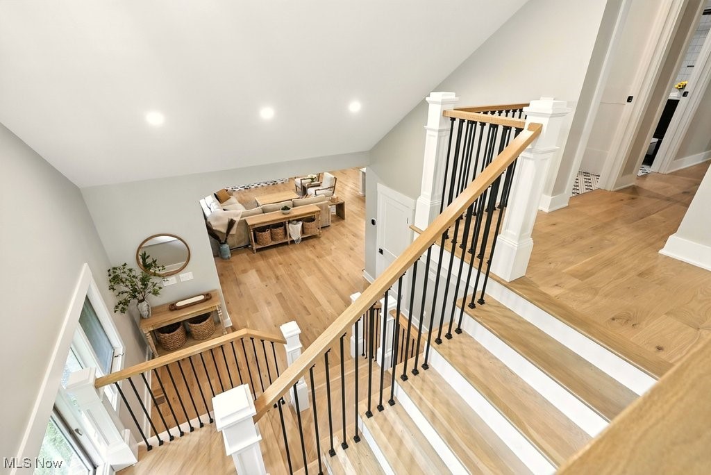 Moreland Hills, Ohio 44022, United States, 3 Bedrooms Bedrooms, ,3 BathroomsBathrooms,Residential,Active,225373