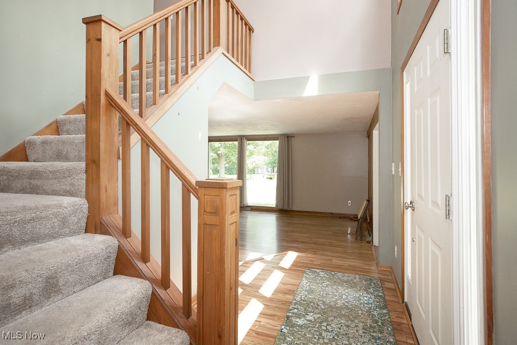 7547 N Linden Lane