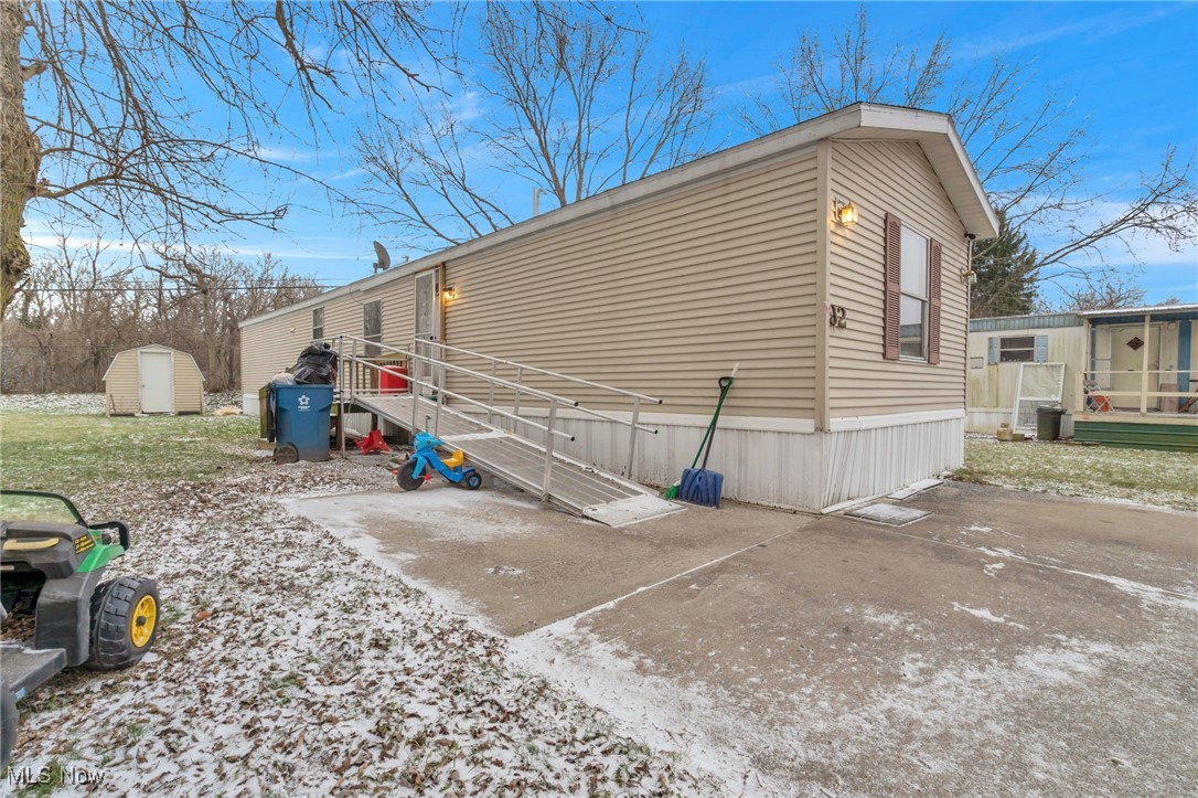 6615 Cleveland Road #J2, Ravenna, Ohio image 1