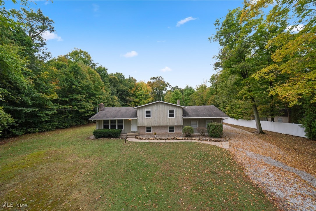 10757 Clapsaddle Avenue, Alliance, Ohio image 1