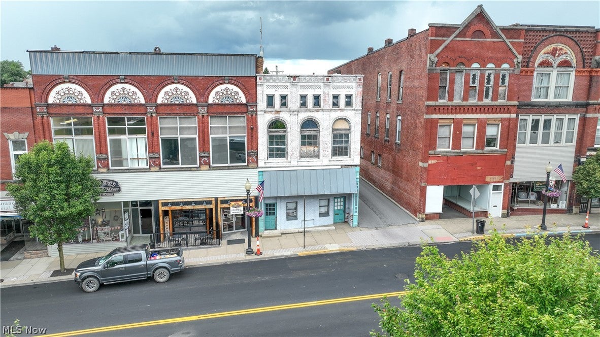 141 E Main Street