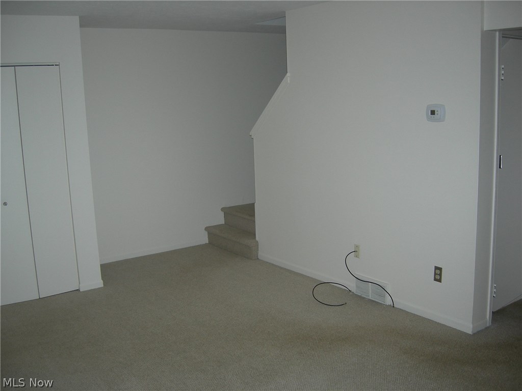 Applecrest Condo - Residential