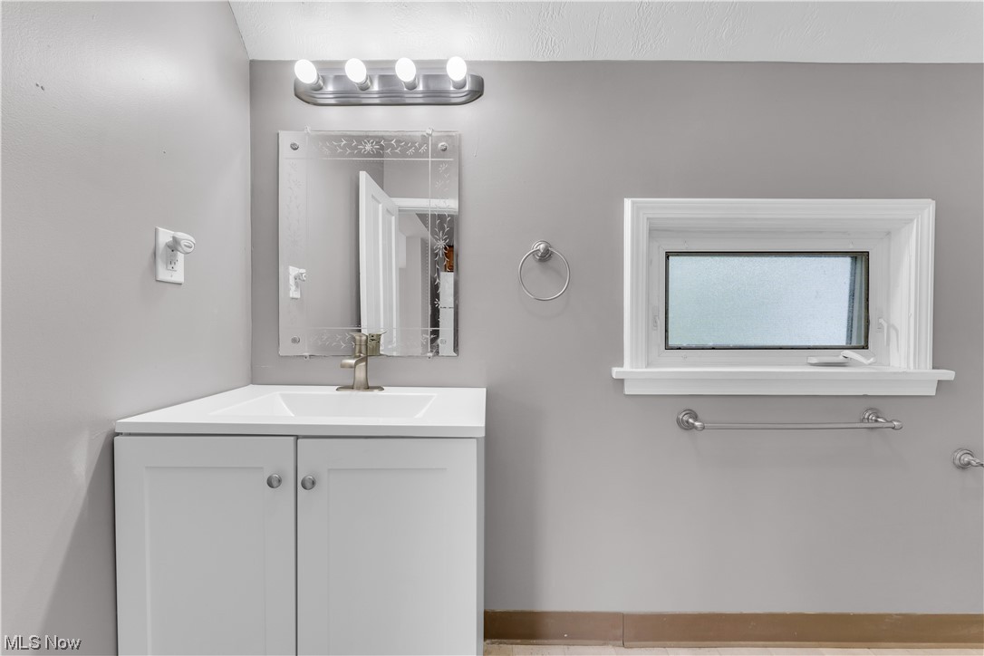 V A Taylor & A Rinear Allotmen - Residential Lease