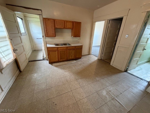 Helper Woodland Hills Park - Residential Income