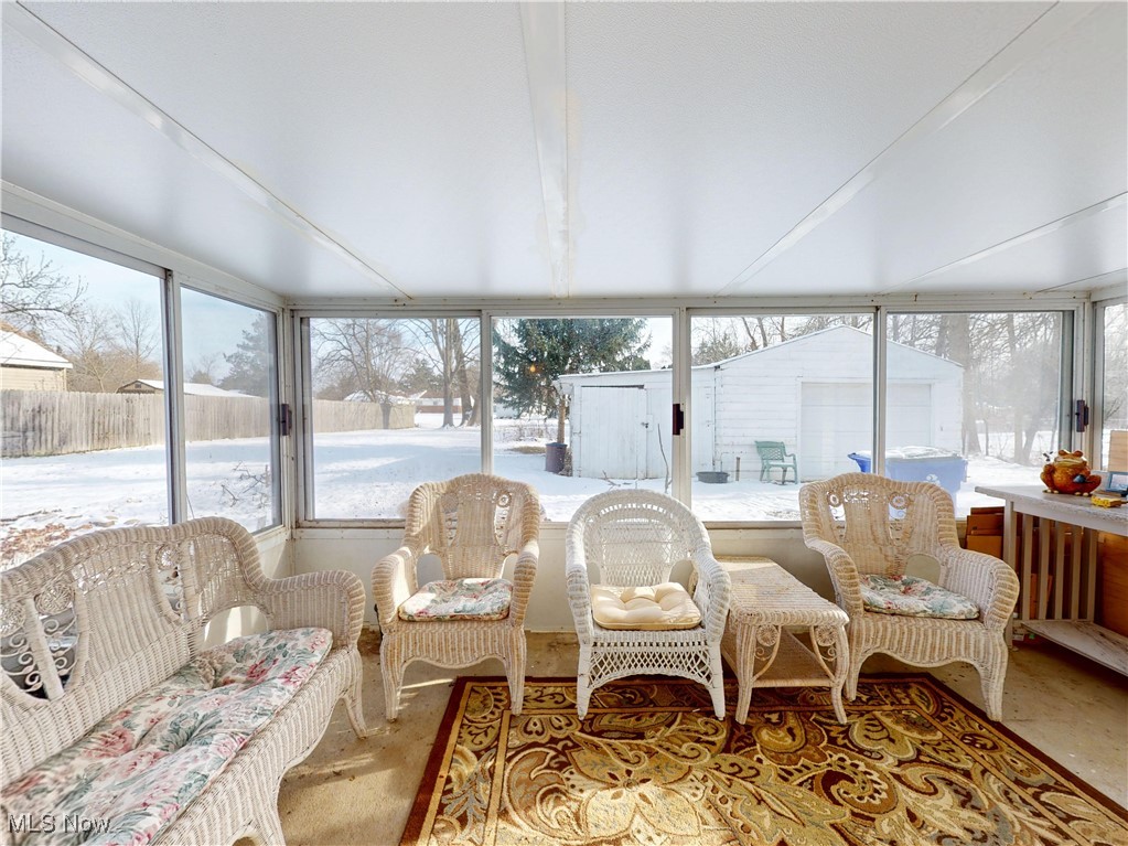 Briar Root Manor - Residential