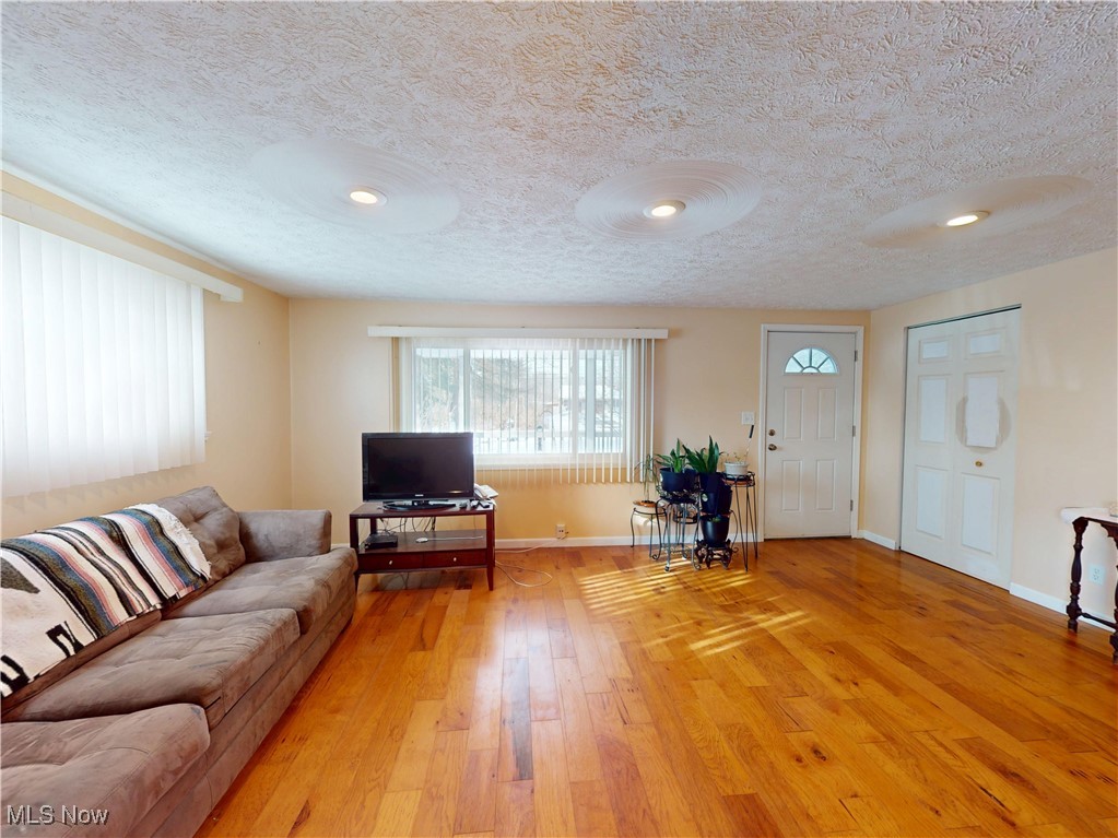 Briar Root Manor - Residential