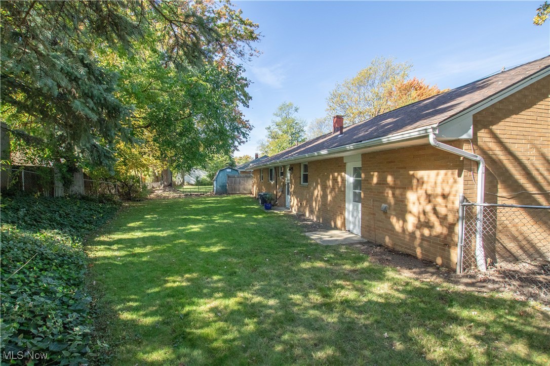 7660 Holly Drive, Mentor, Ohio image 25