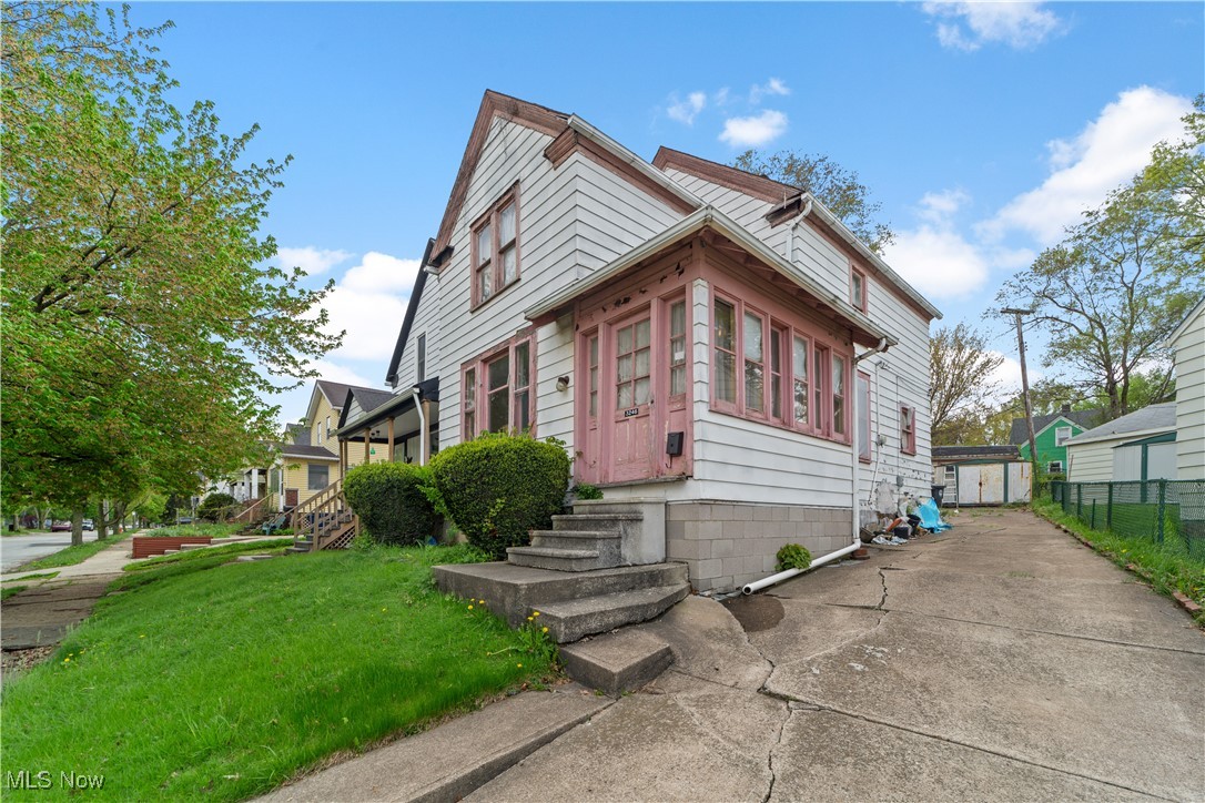 3246 W 123rd Street, Cleveland, Ohio image 2