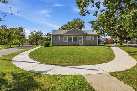 Tiny photo for 4320 E 173rd Street, Cleveland, OH 44128 (MLS # 5237640)