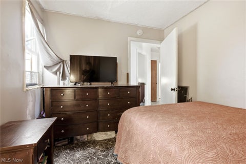 Tiny photo for 4320 E 173rd Street, Cleveland, OH 44128 (MLS # 5237640)