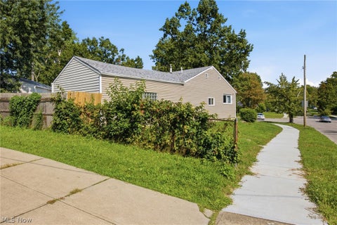 Tiny photo for 4320 E 173rd Street, Cleveland, OH 44128 (MLS # 5237640)