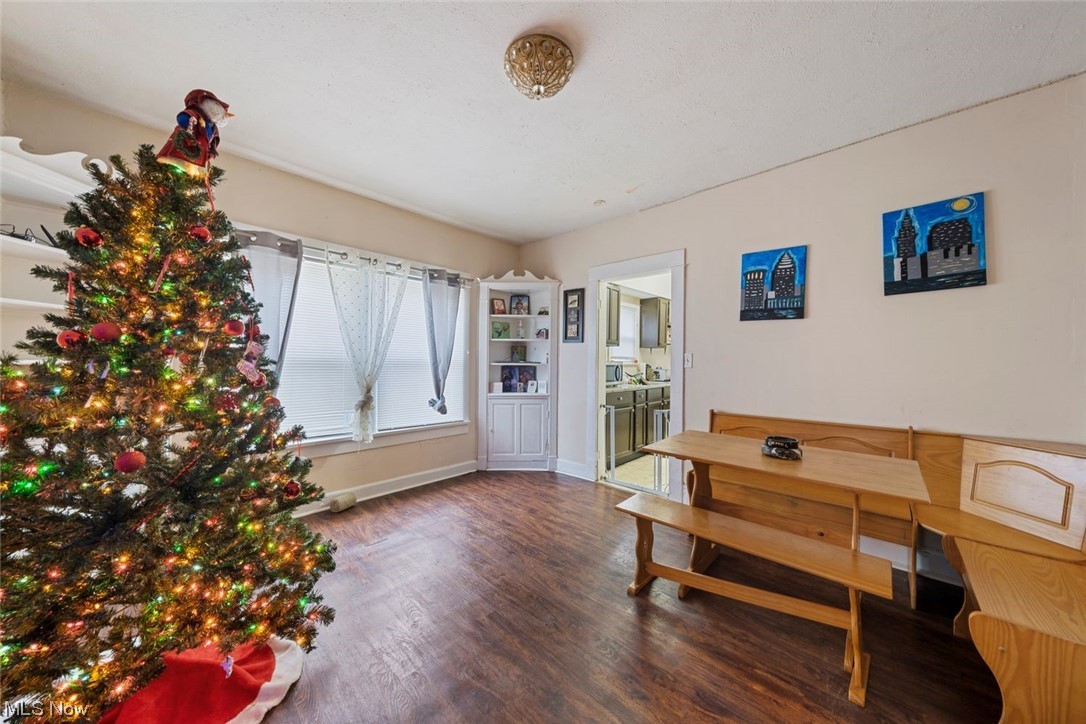 Stahl & Pattens - Residential Income