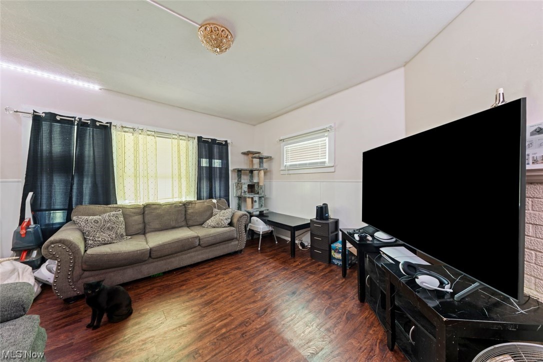 Stahl & Pattens - Residential Income