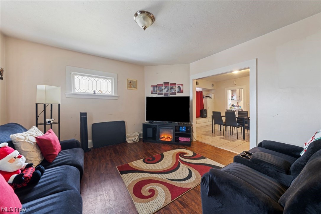 Stahl & Pattens - Residential Income