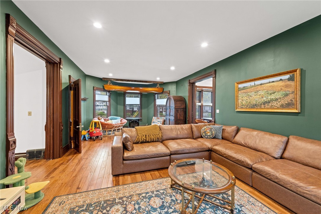 3210 Scranton Road, Cleveland, Ohio image 4