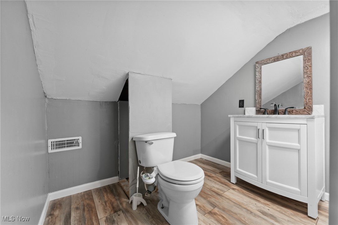 5706 Kemary Avenue, Navarre, Ohio image 43