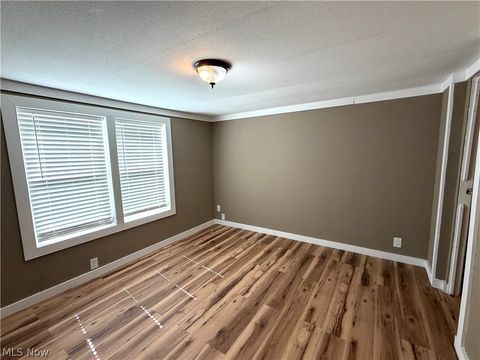 Tiny photo for 806 S Grant Boulevard, Minerva, OH 44657 (MLS # 5203163)