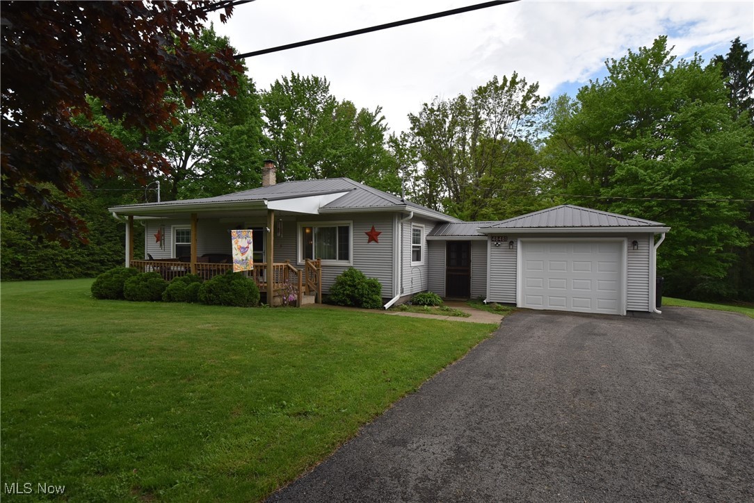 48481 Metz Road, New Waterford, Ohio image 1