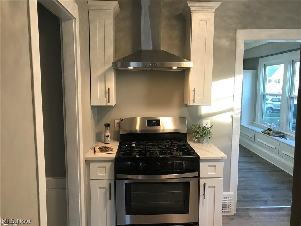 Matthews & Gilberts 03 - Residential Lease