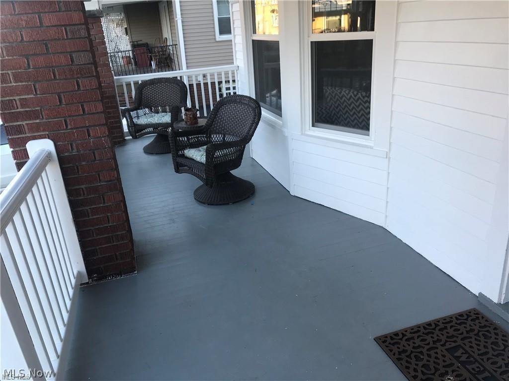 Matthews & Gilberts 03 - Residential Lease