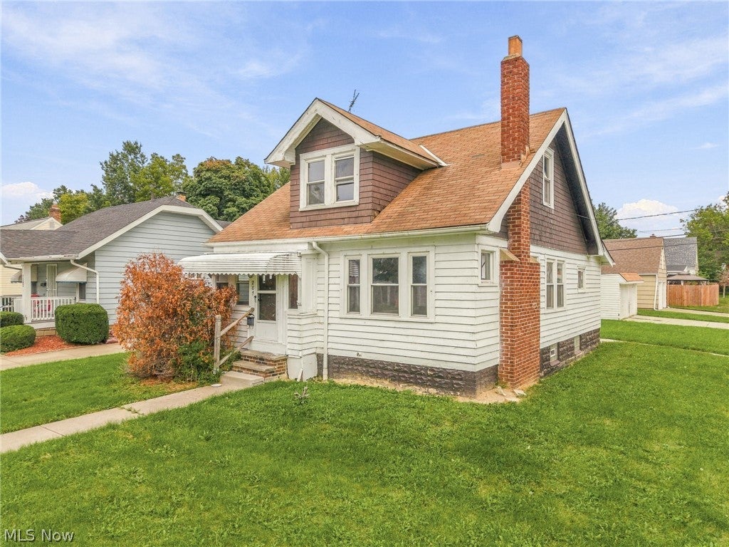 287 E 248th Street