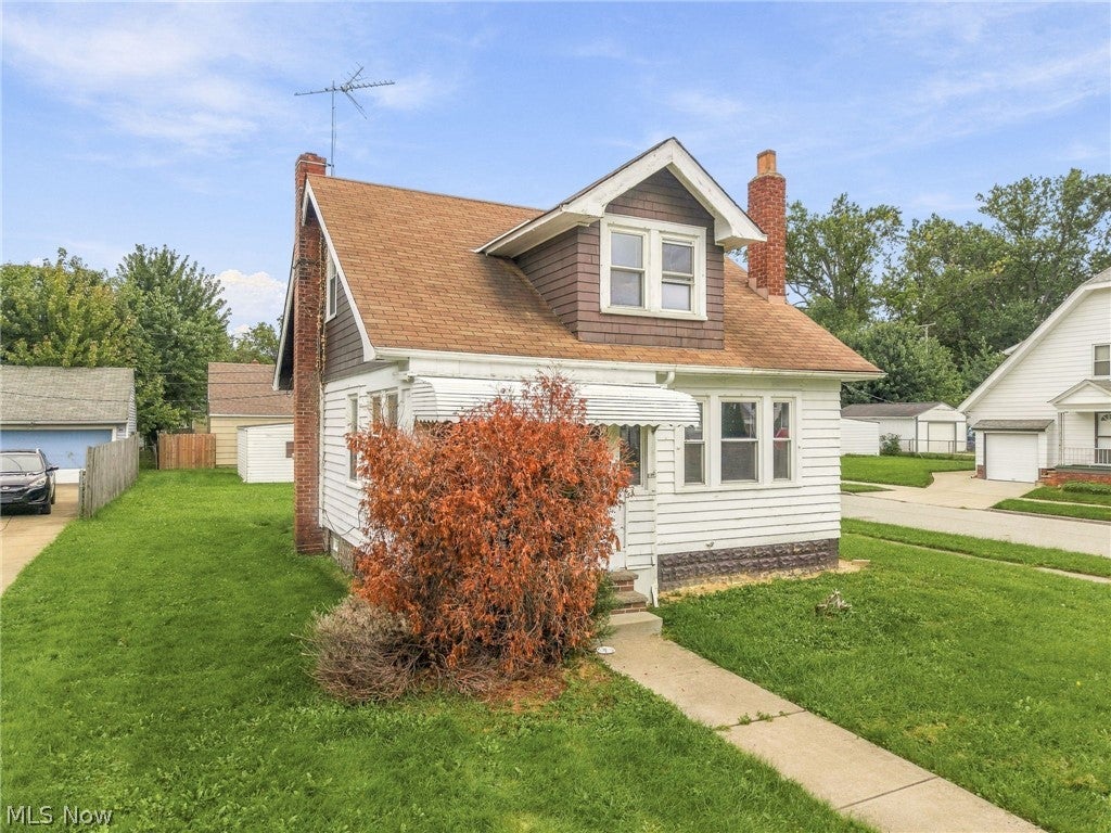 287 E 248th Street
