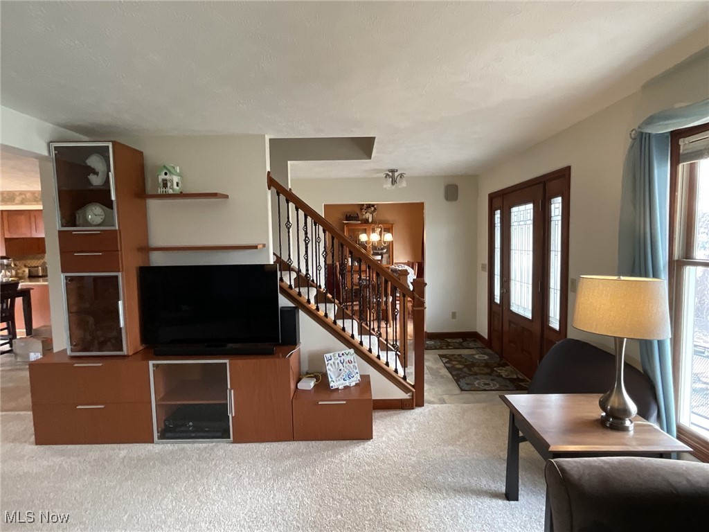 6809 S Camelot Drive, Mentor, Ohio image 9