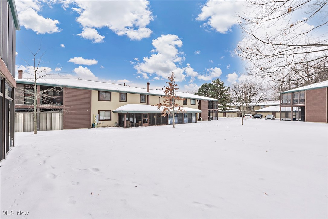 Woodhawk Club Condo - Residential