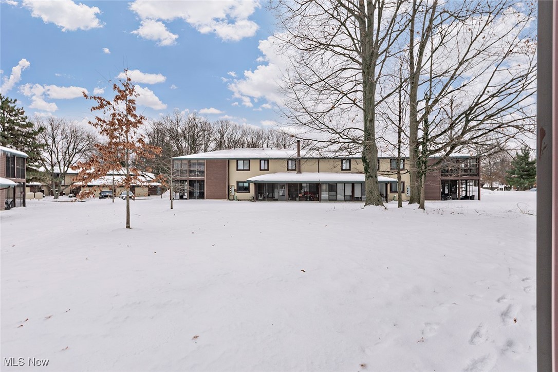 Woodhawk Club Condo - Residential