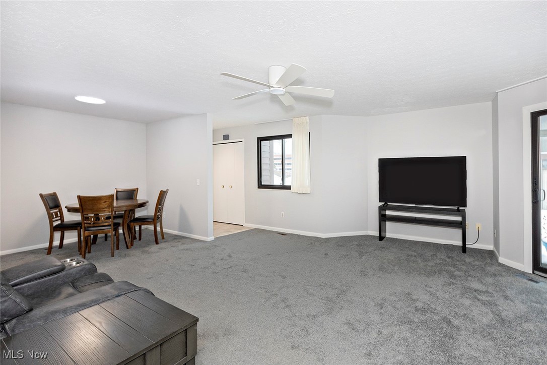 Woodhawk Club Condo - Residential