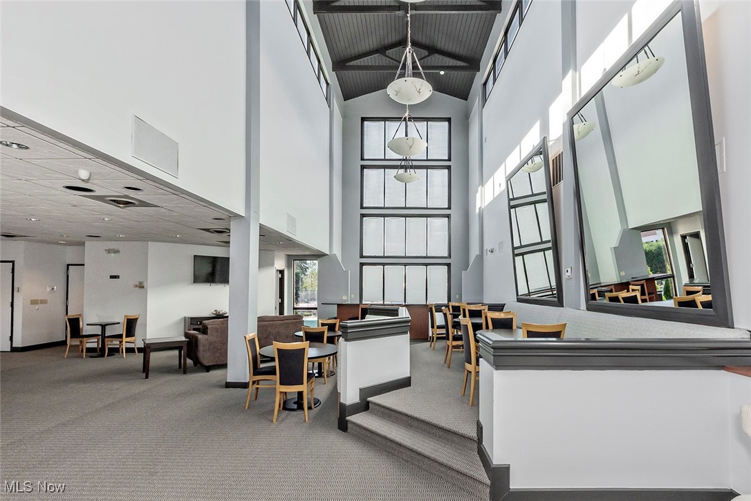 Woodhawk Club Condo - Residential