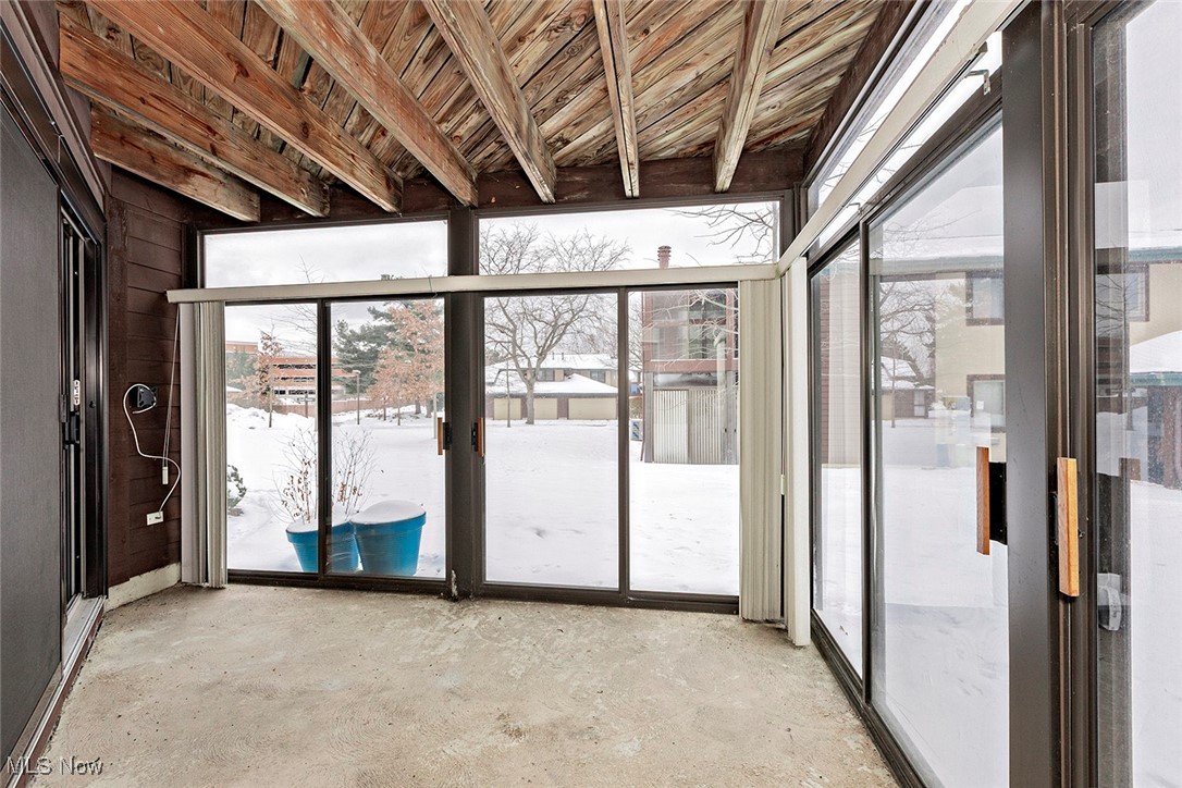 Woodhawk Club Condo - Residential