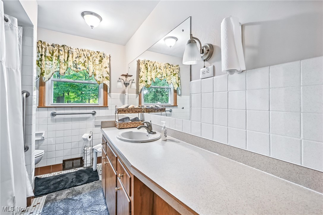 Lake Shore - Residential