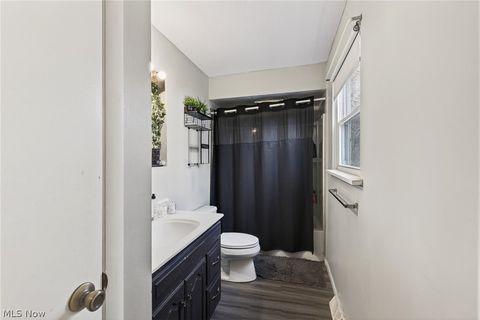 Tiny photo for 1540 E 298th Street, Wickliffe, OH 44092 (MLS # 5190278)